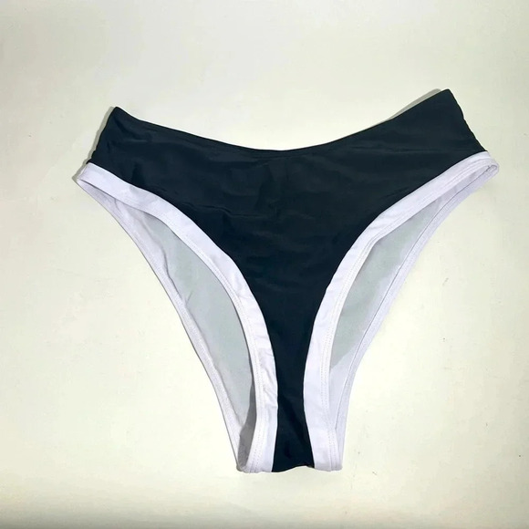 Sexy High Cut Plus Size Bikini Bottom - Picture 1 of 3